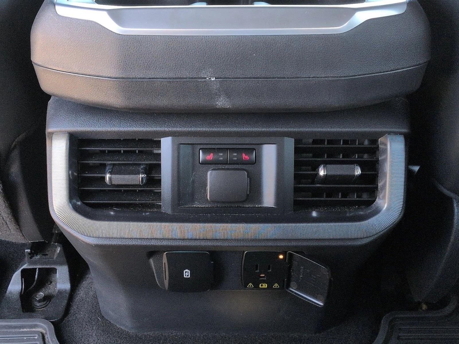 2023 Ford F-150 Raptor - Photo 18