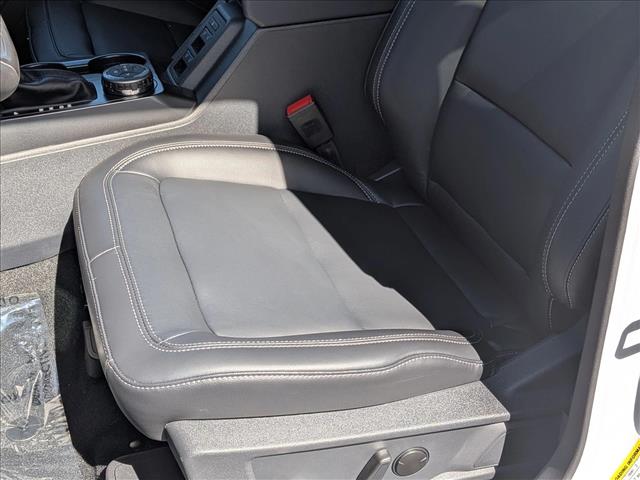 2025 Ford Bronco Outer Banks photo 4
