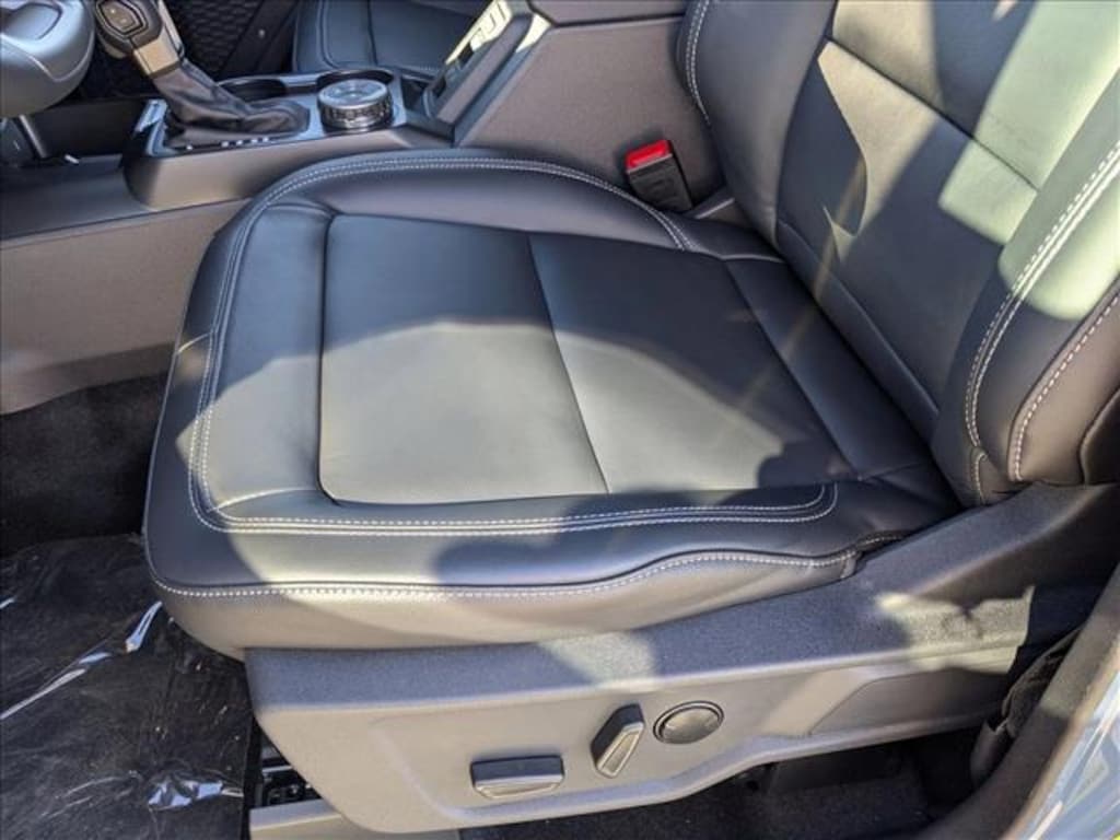 New 2025 Ford Bronco Outer Banks SUV