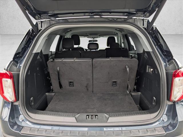 2023 Ford Explorer XLT photo 5
