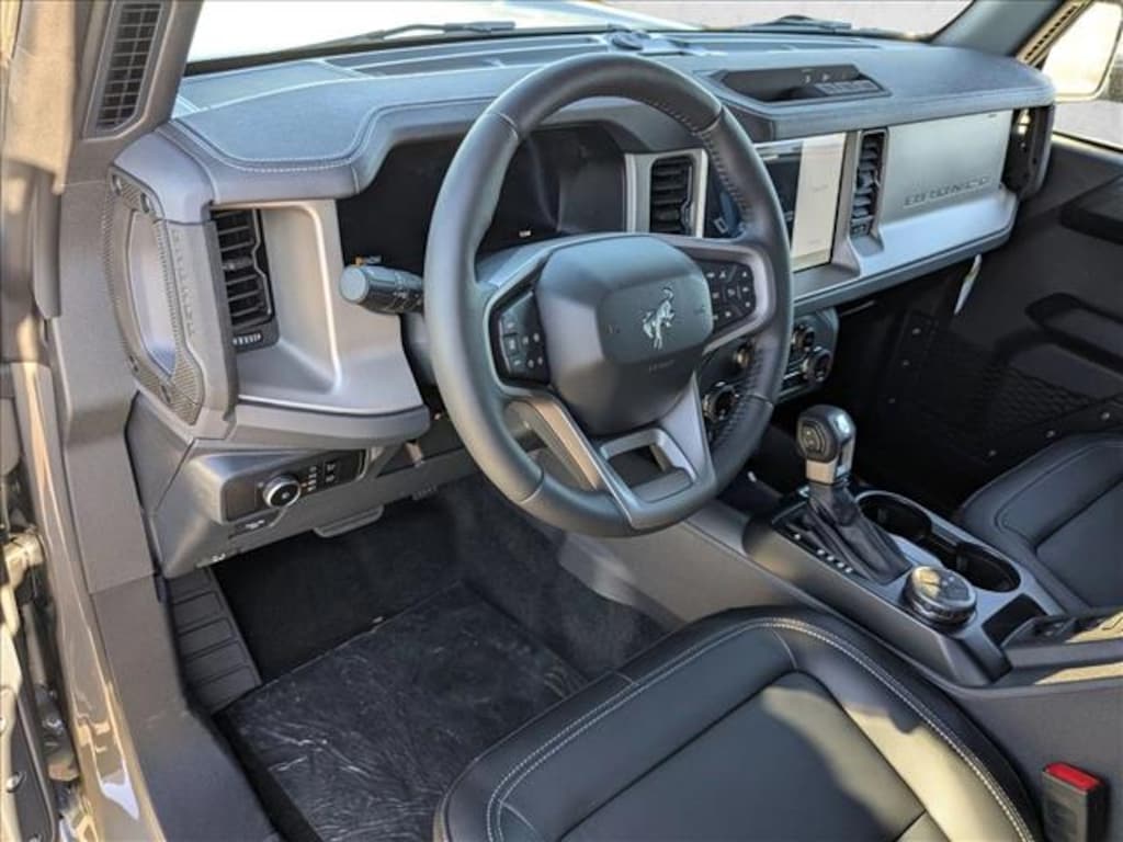 New 2025 Ford Bronco Outer Banks SUV