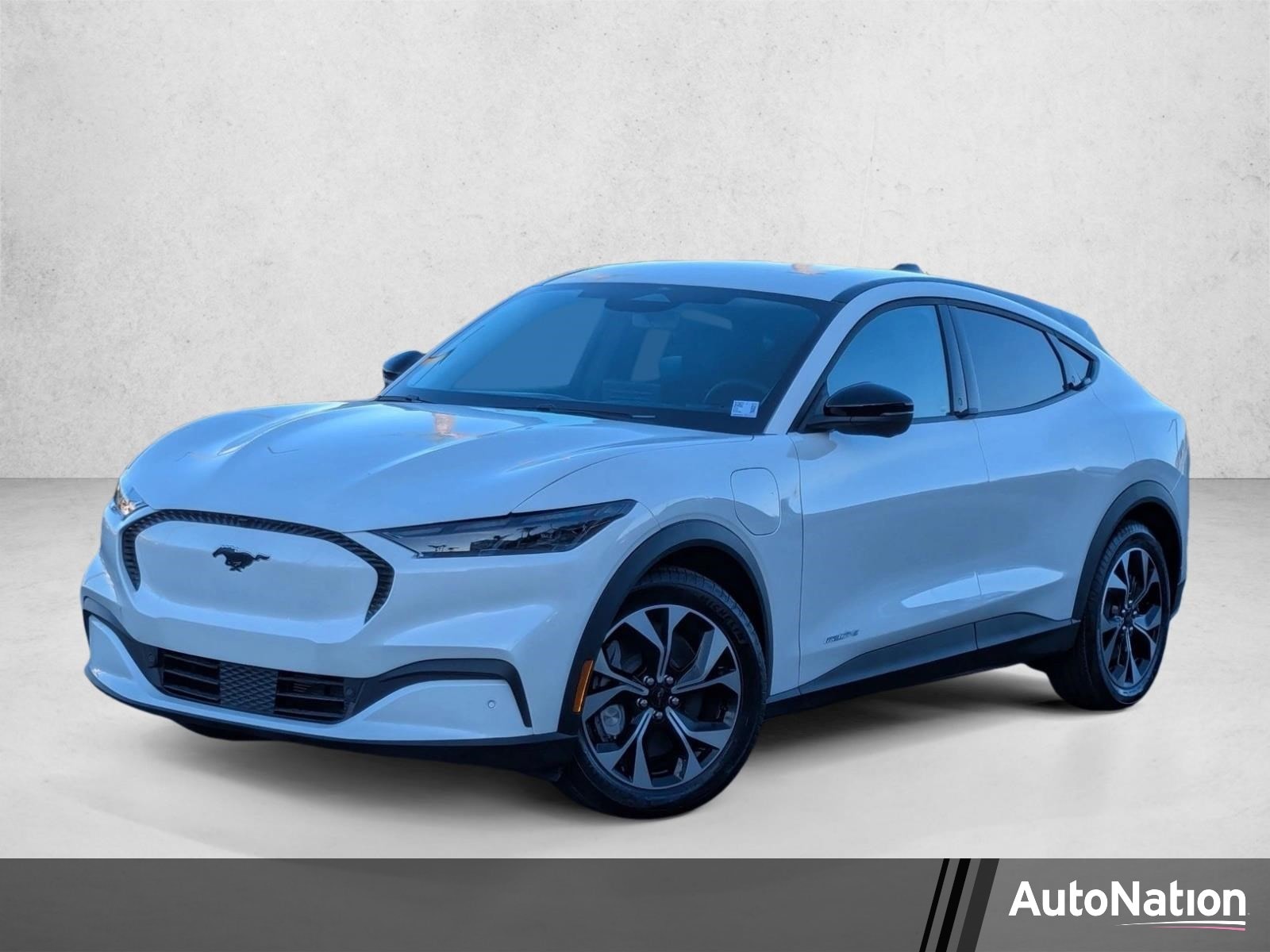 2026 Ford Mustang-Mach-e Select's photo