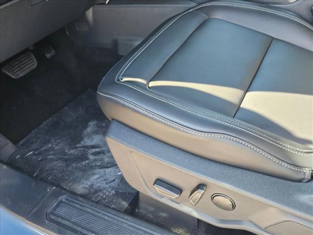 New 2025 Ford Bronco Outer Banks SUV