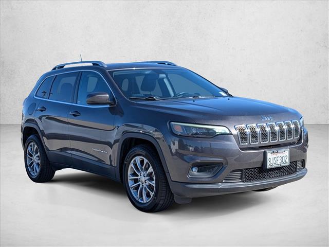 2019 Jeep Cherokee Latitude Plus photo 3
