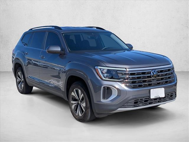 2024 Volkswagen Atlas SE photo 3