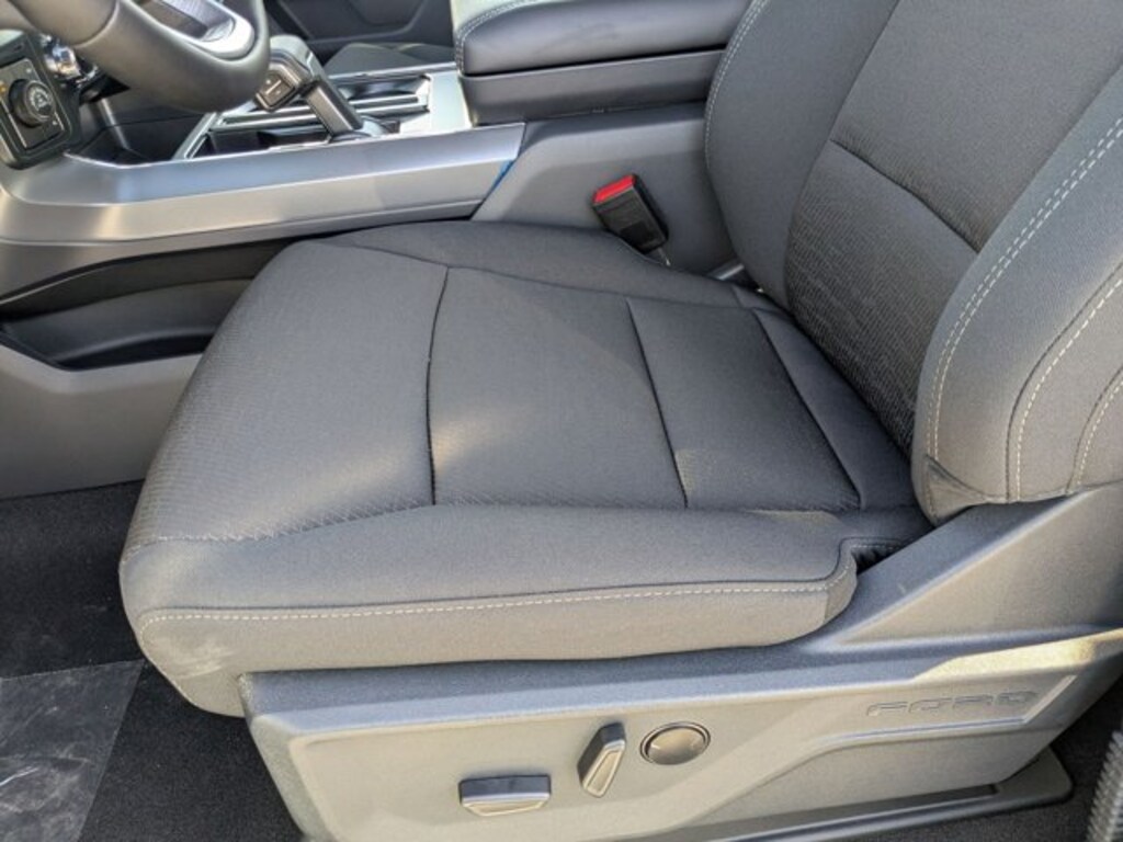 New 2025 Ford F-150 XLT Truck SuperCrew Cab