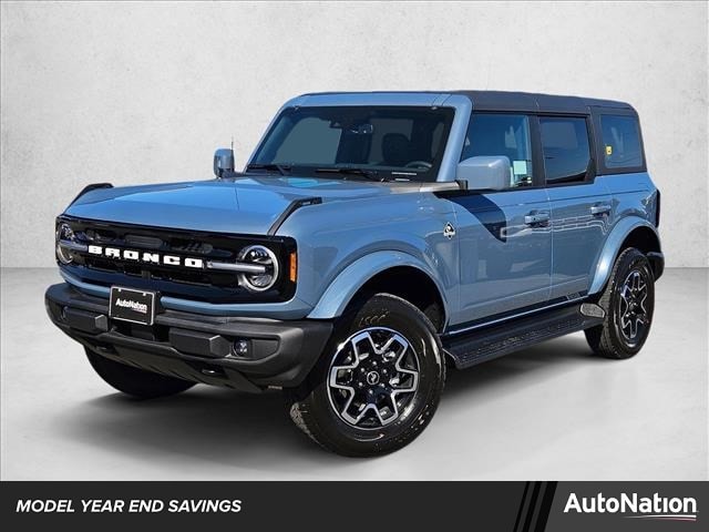 2025 Ford Bronco 4-Door Outer Banks's photo