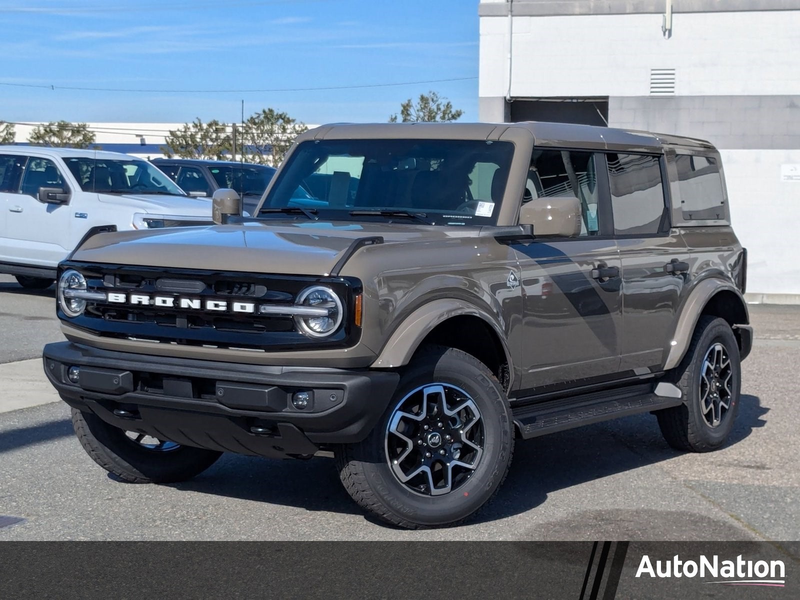 2026 Ford Bronco Outer Banks 4x4's photo