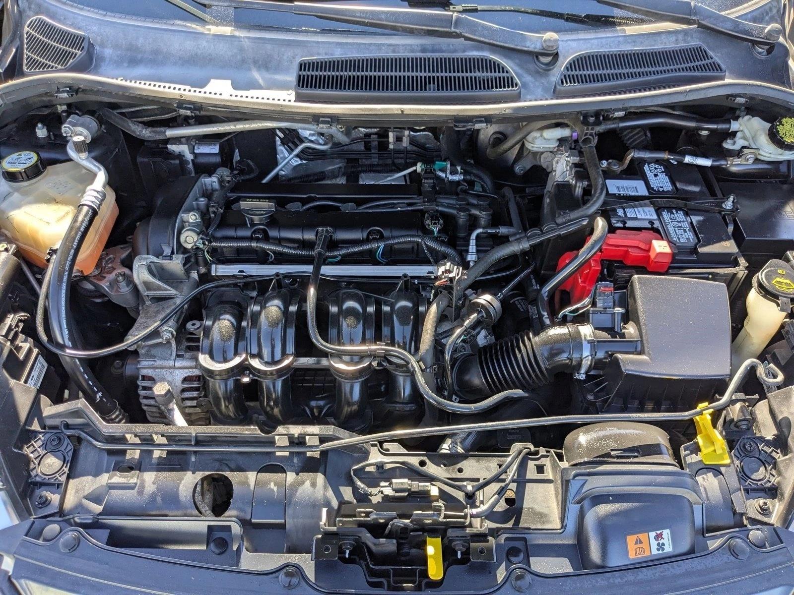 2012 Ford Fiesta SE - Photo 21