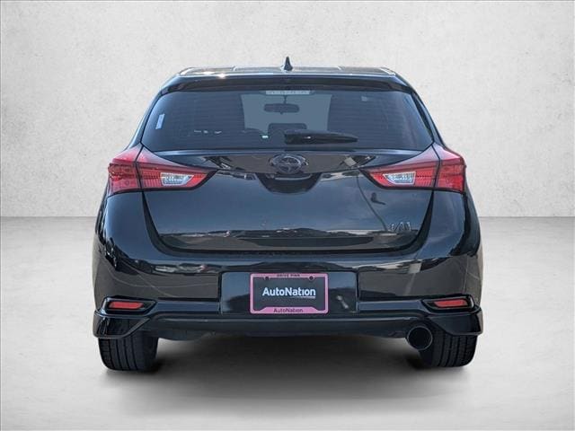 2016 Scion iM photo 6