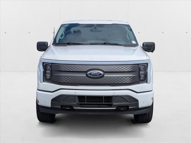 2023 Ford F-150 Lightning XLT photo 2
