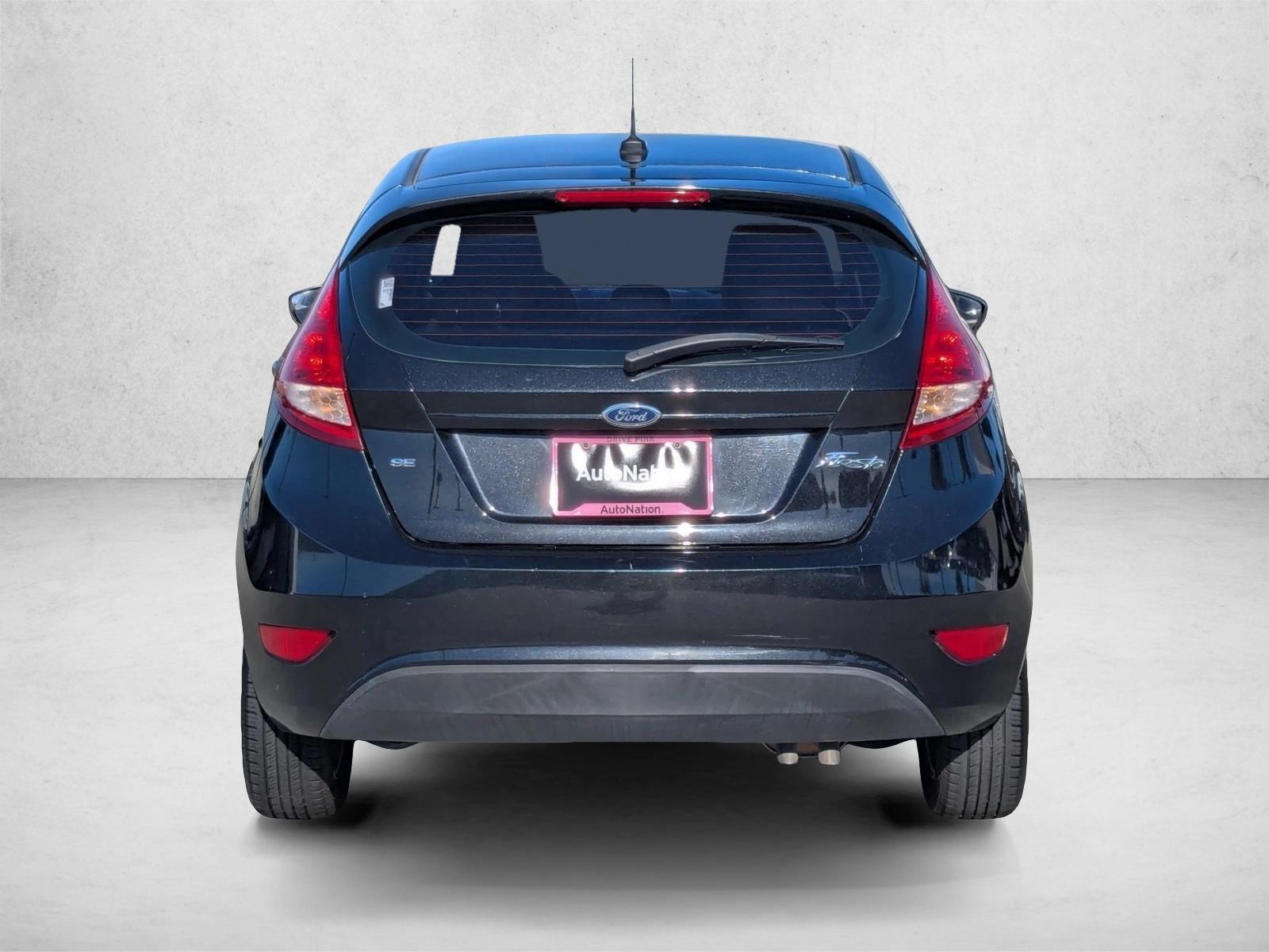 2012 Ford Fiesta SE - Photo 7