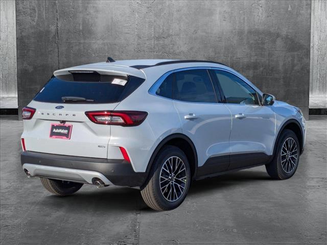 2025 Ford Escape Premium photo 2