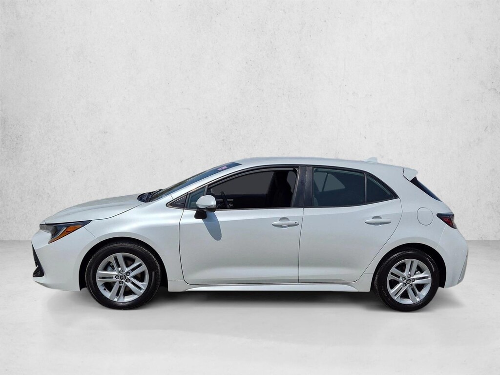 Used 2021 Toyota Corolla Hatchback SE Hatchback