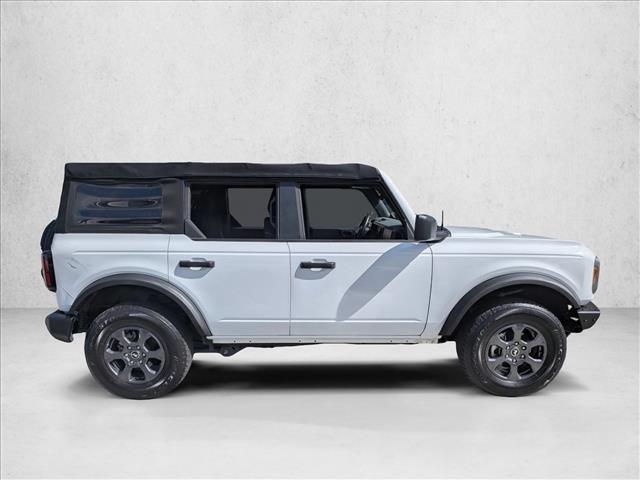 2021 Ford Bronco Base Big Bend Black Diamond Outer Banks photo 4