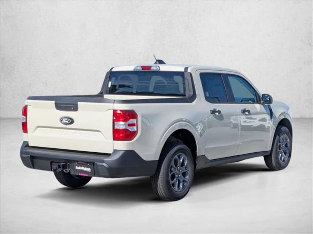 New 2025 Ford Maverick XLT Truck SuperCrew