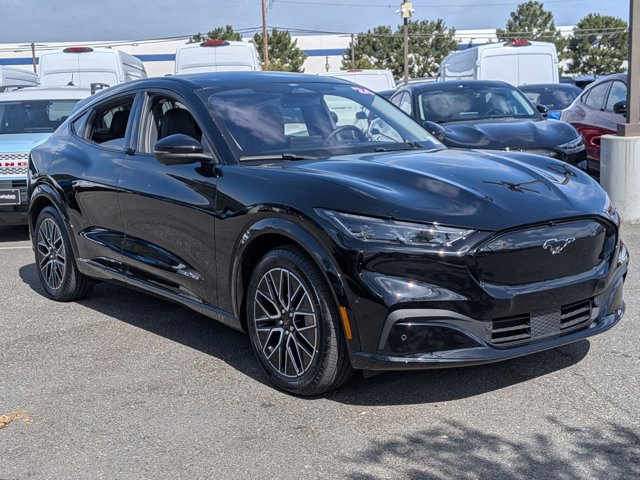 2024 Ford Mustang Mach-E Premium photo 3