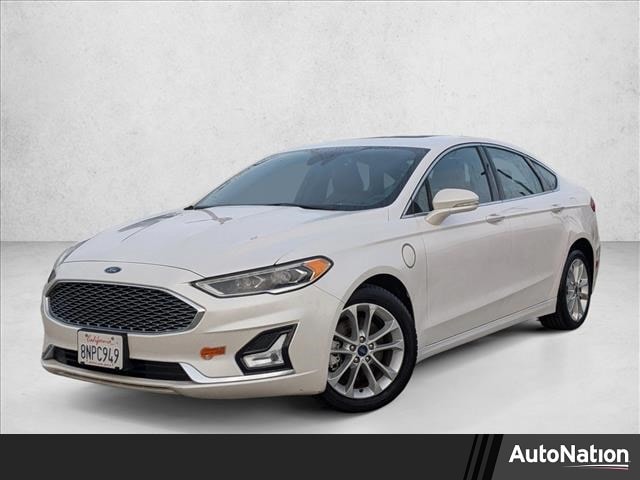 2019 Ford Fusion Energi Titanium's photo