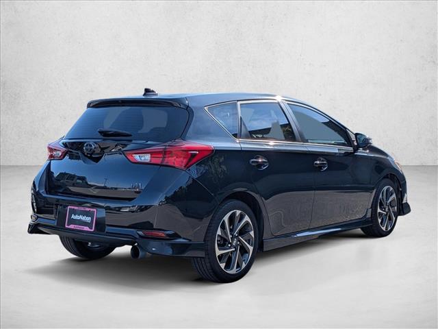 2016 Scion iM photo 4