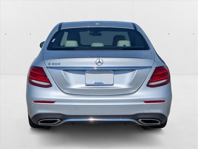 2019 Mercedes Benz E 300 Sedan photo 4