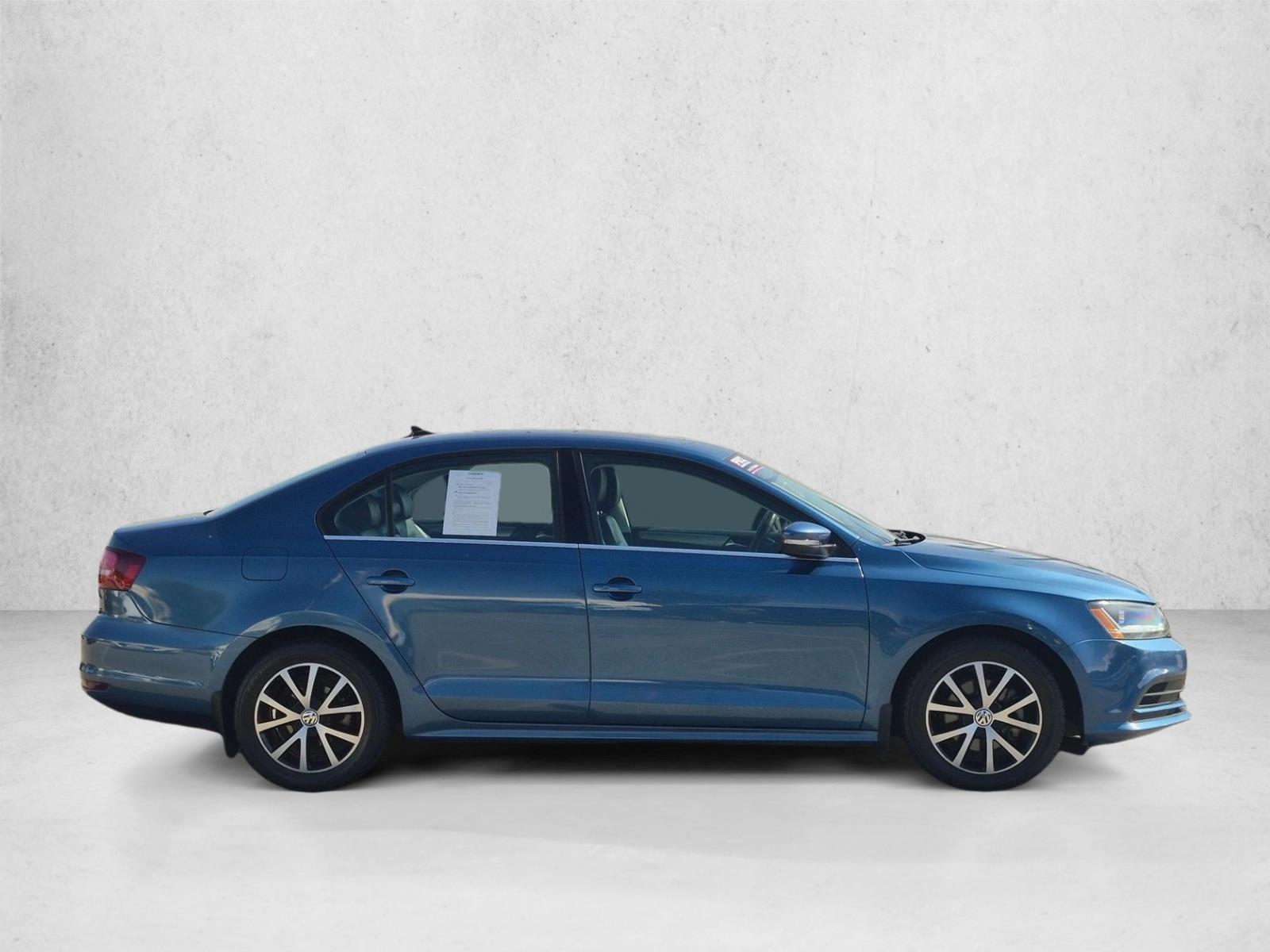 Used 2017 Volkswagen Jetta 1.4T SE Sedan