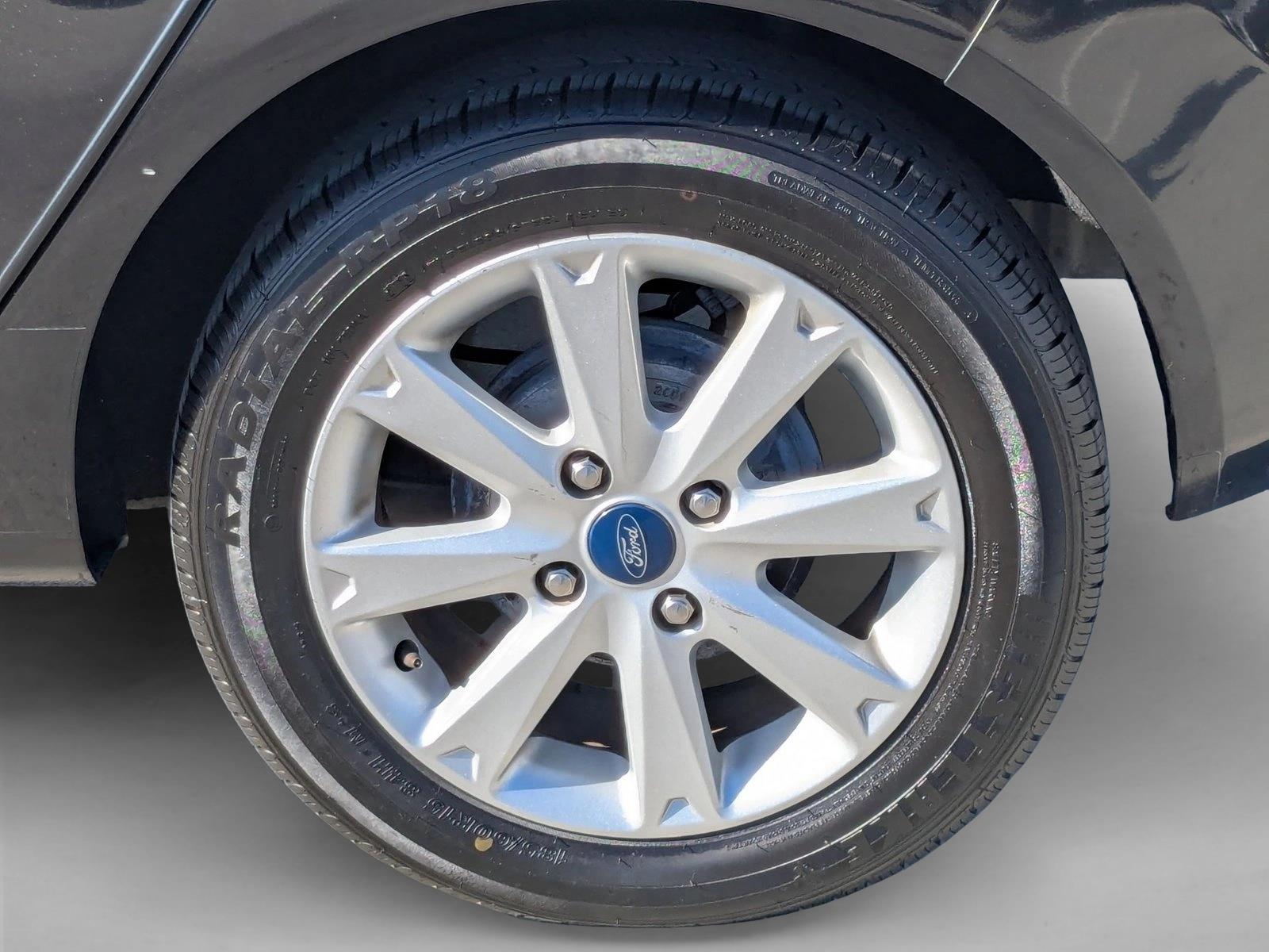 2012 Ford Fiesta SE - Photo 23