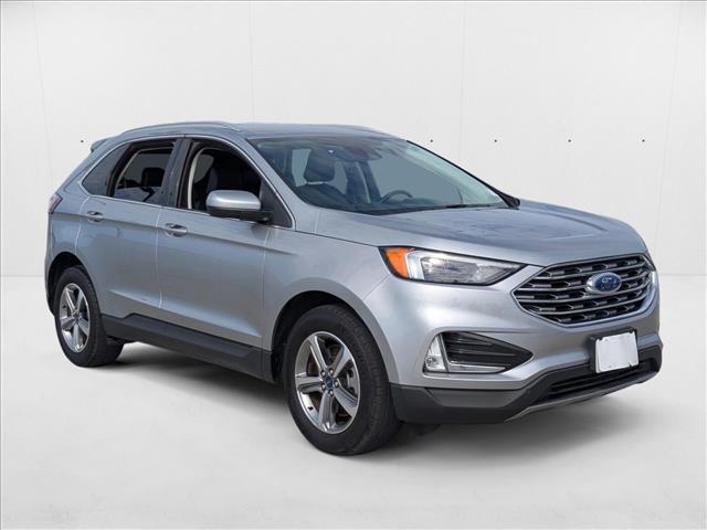 2022 Ford Edge SEL photo 3