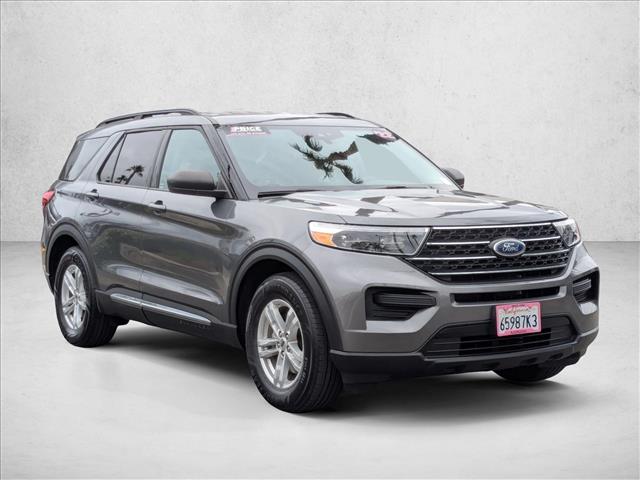2022 Ford Explorer XLT photo 2