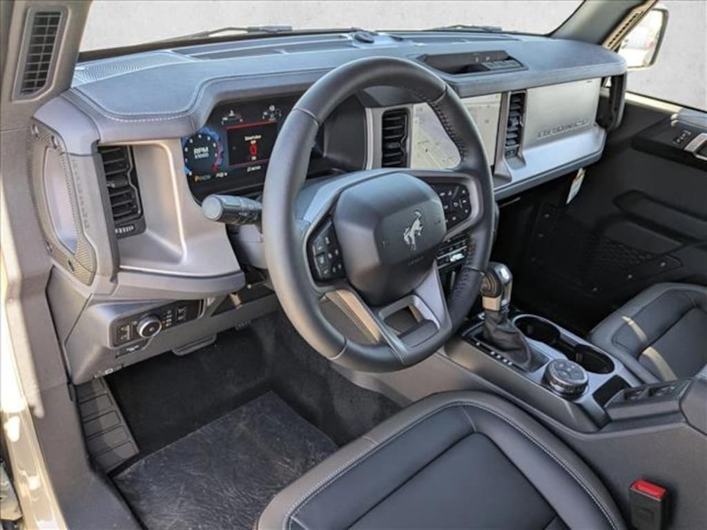 New 2025 Ford Bronco Outer Banks SUV