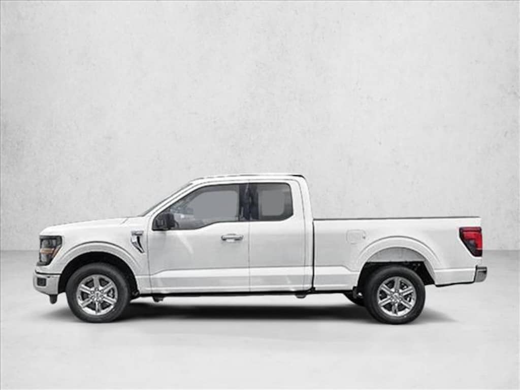New 2025 Ford F-150 XLT Truck SuperCrew Cab