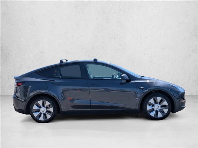 2024 Tesla Model Y Long Range photo 4