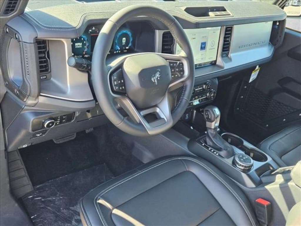 New 2025 Ford Bronco Outer Banks SUV