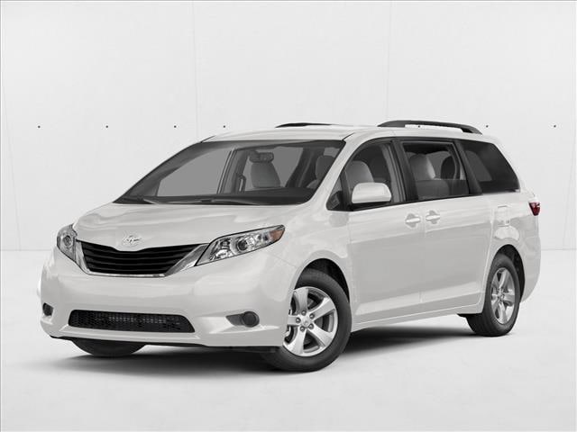 2017 Toyota Sienna LE's photo