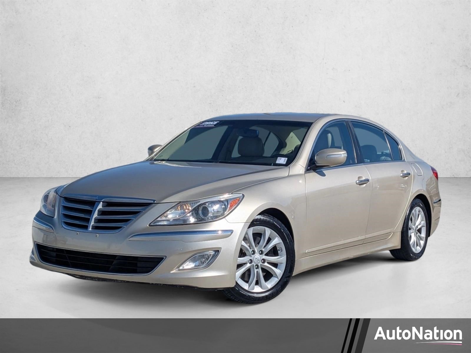 2012 Hyundai Genesis 3.8's photo