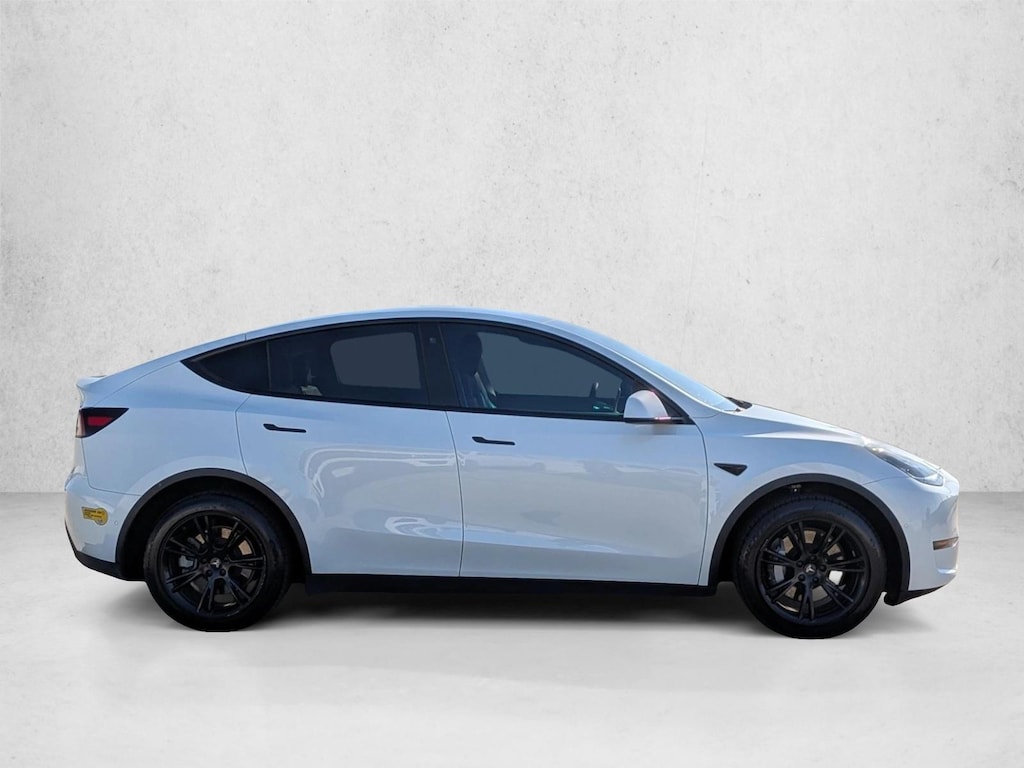 Used 2022 Tesla Model Y Long Range SUV