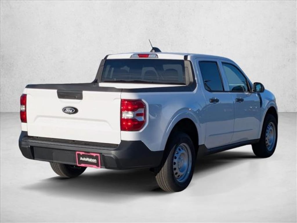 New 2025 Ford Maverick XL Truck SuperCrew