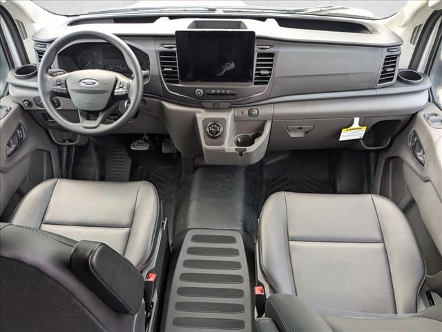 2025 Ford E-Transit Cargo Van Base - Photo 15