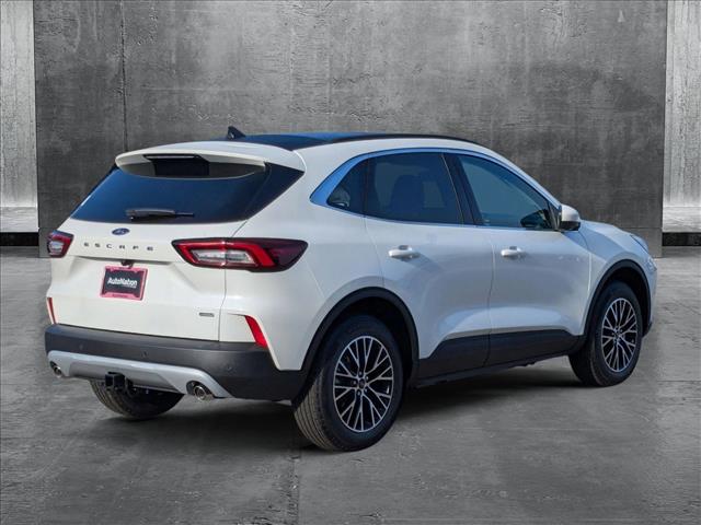 2025 Ford Escape Premium photo 3