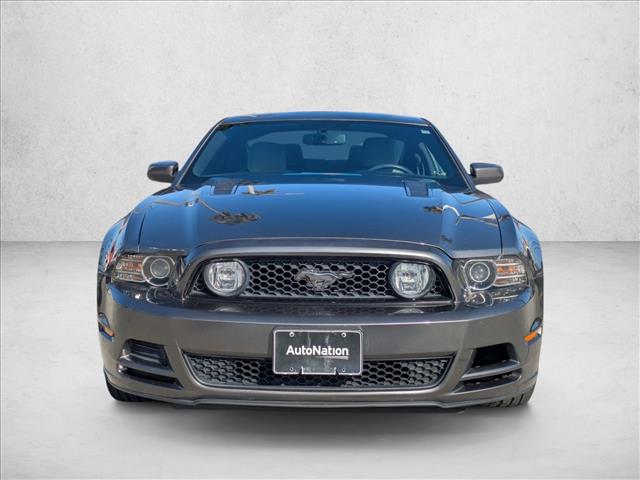 2013 Ford Mustang GT photo 2