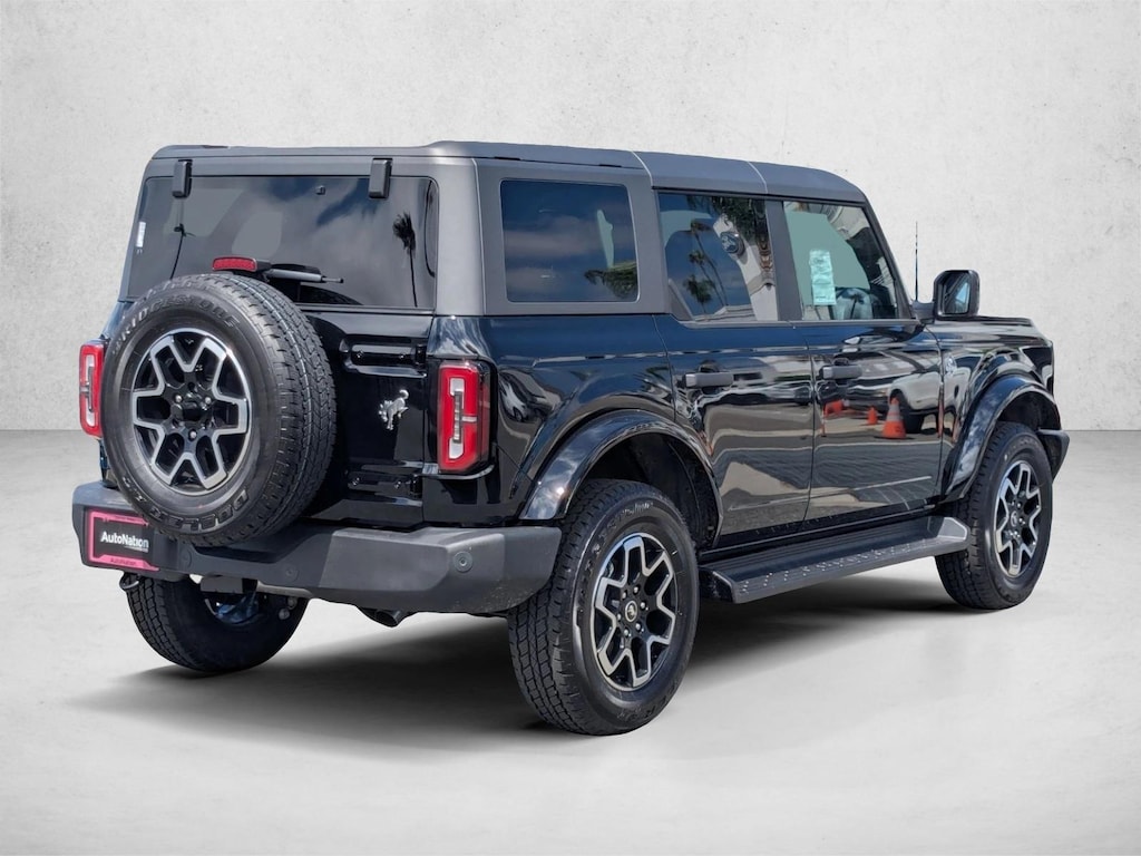 New 2026 Ford Bronco Outer Banks SUV