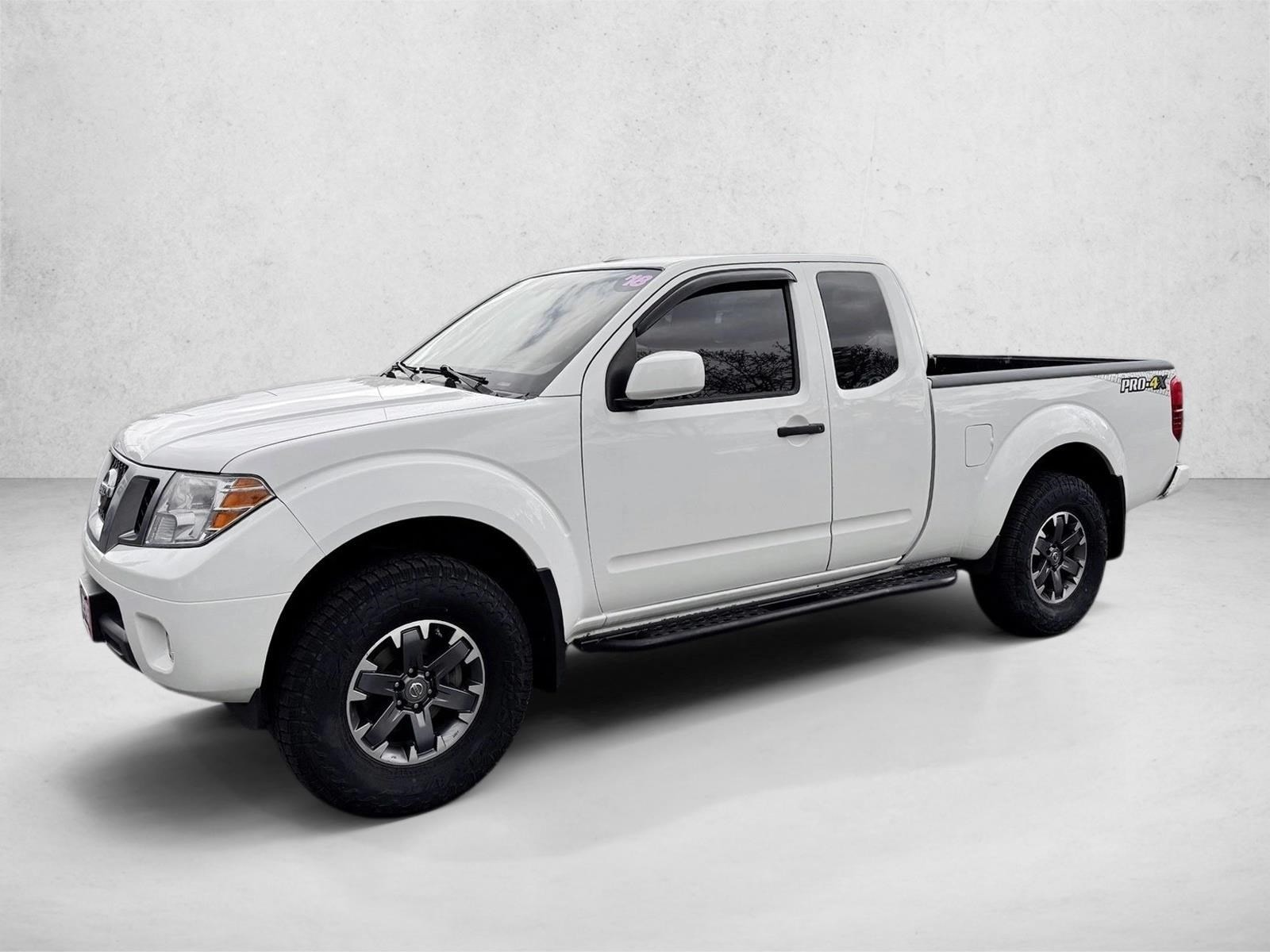 2018 Nissan Frontier 4.0 SV King Cab 4X4 AT's photo
