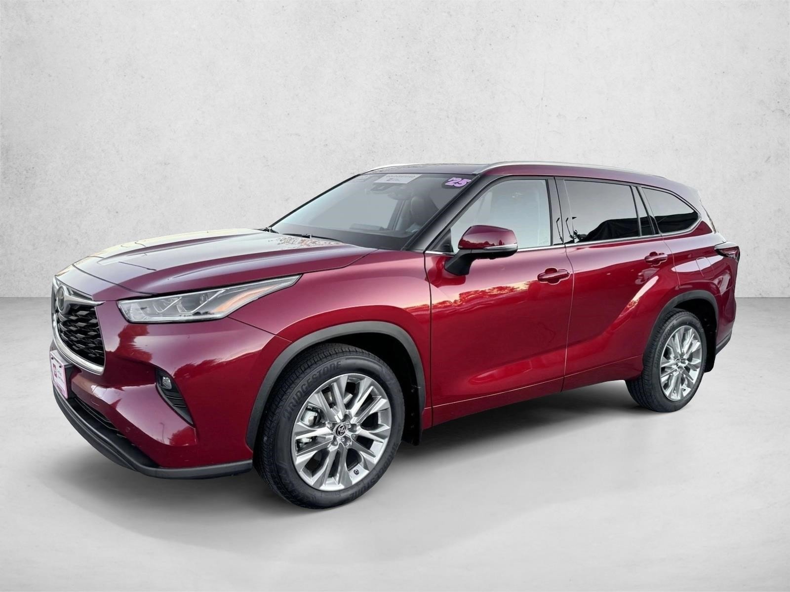 2025 Toyota Highlander Limited's photo