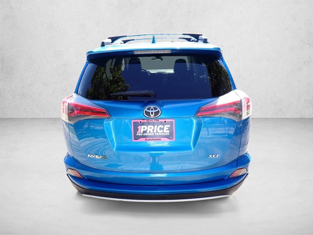 Used 2017 Toyota RAV4 XLE SUV