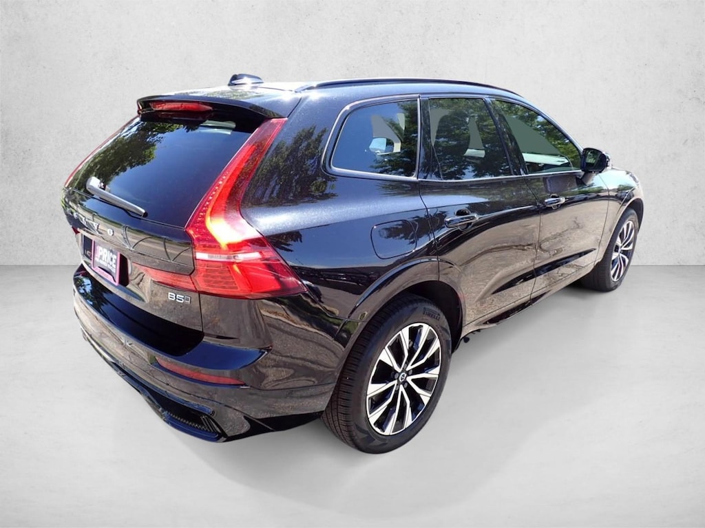 Used 2025 Volvo XC60 B5 Plus SUV