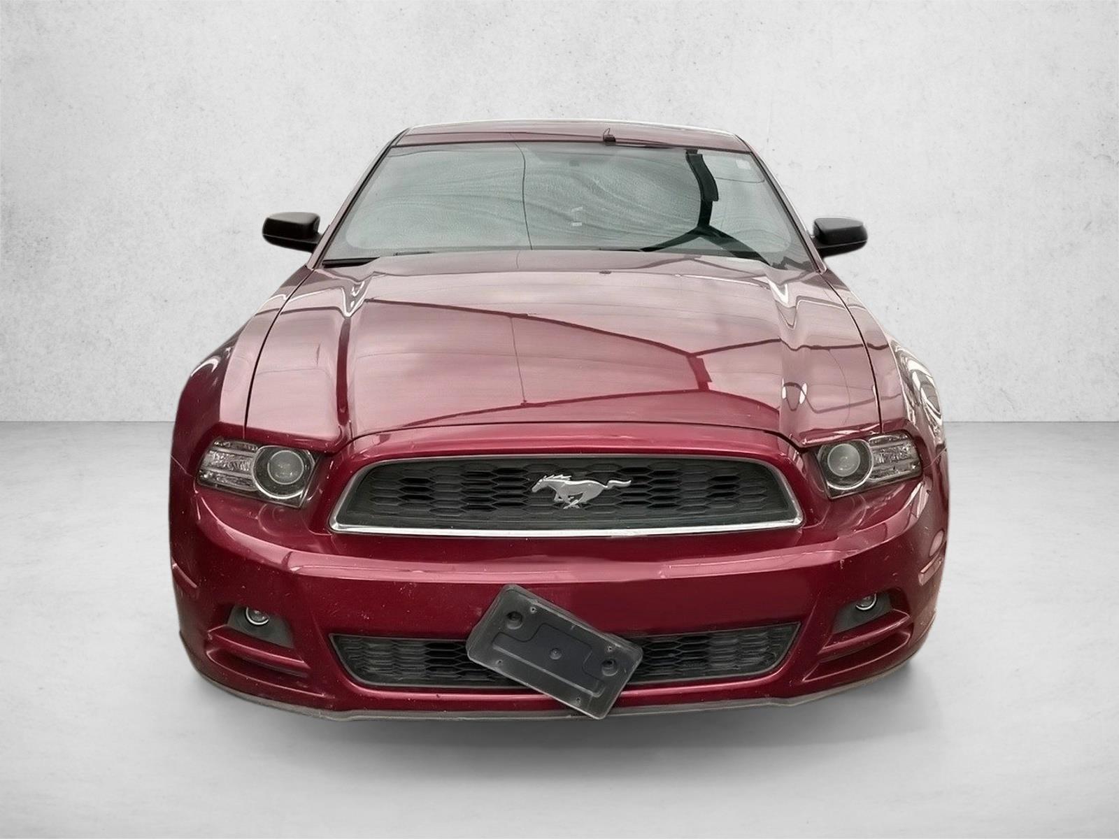 2014 Ford Mustang V6 photo 2