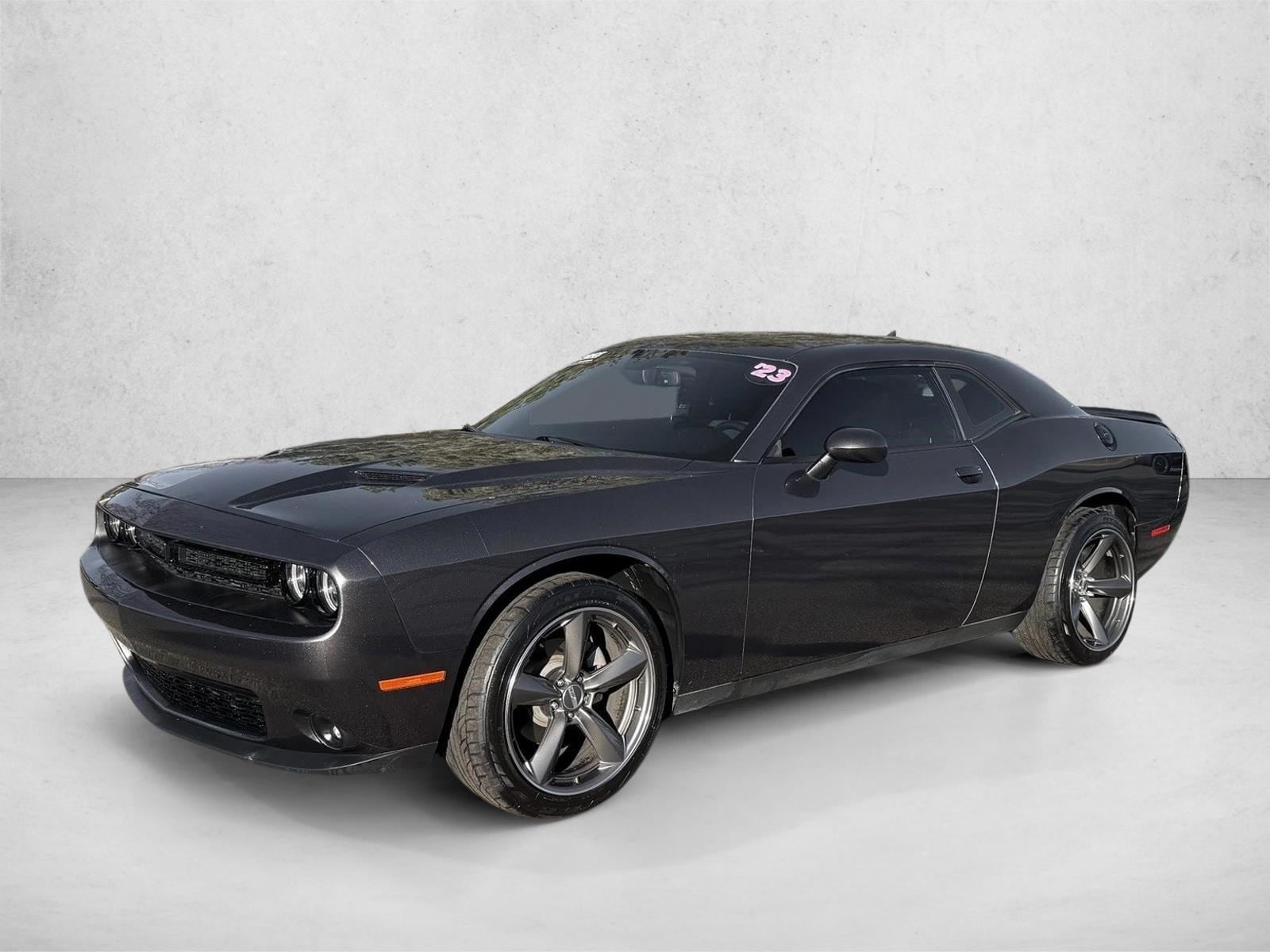 2023 Dodge Challenger SXT's photo