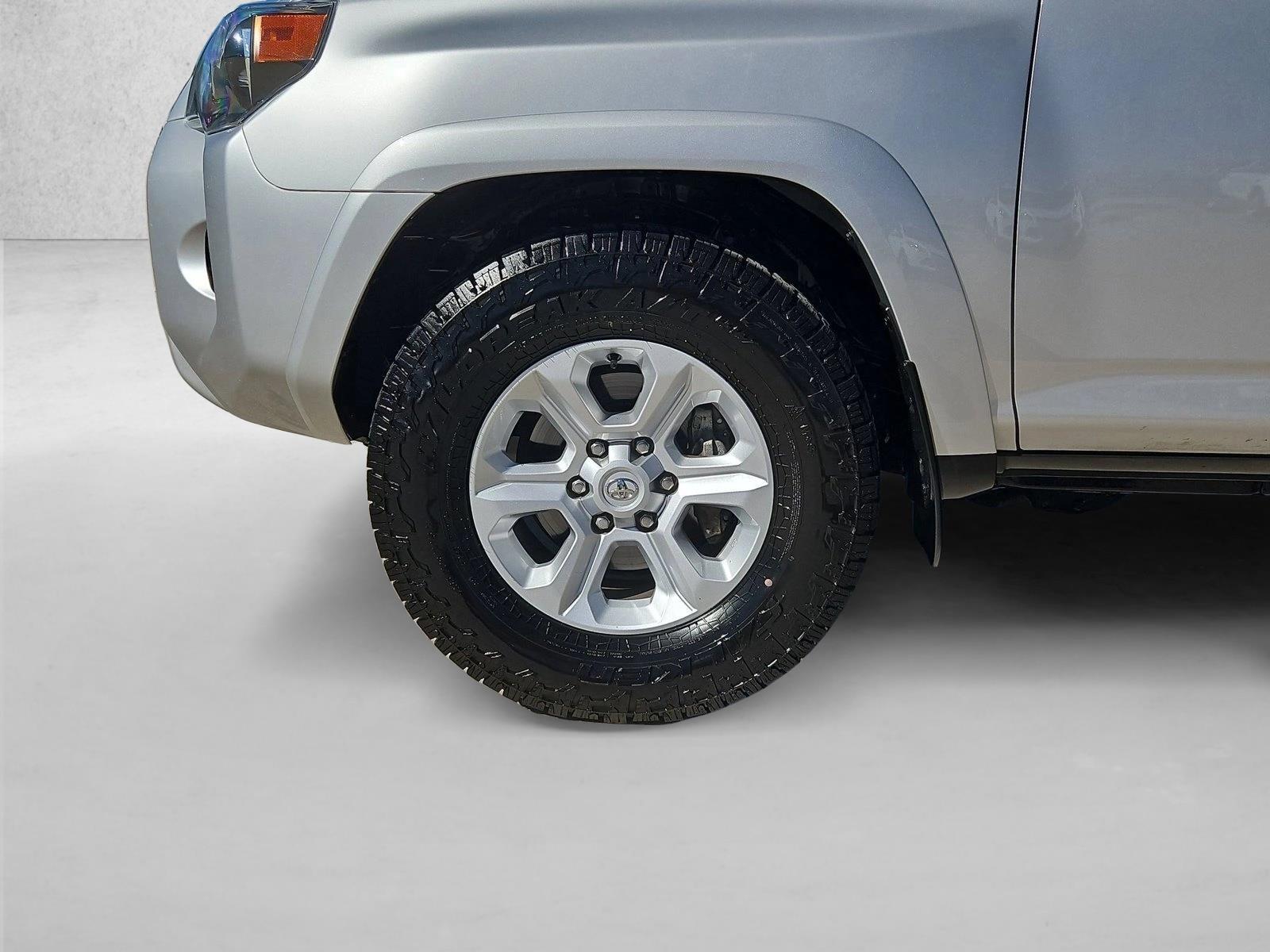 2022 Toyota 4Runner SR5 Premium - Photo 25