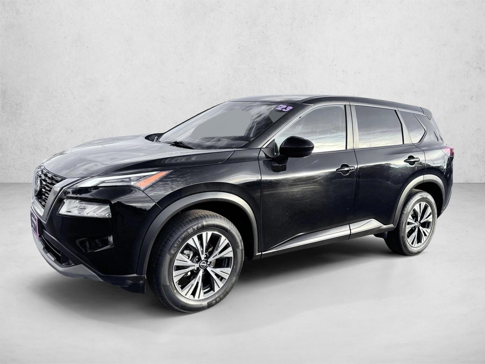 2023 Nissan Rogue SV's photo