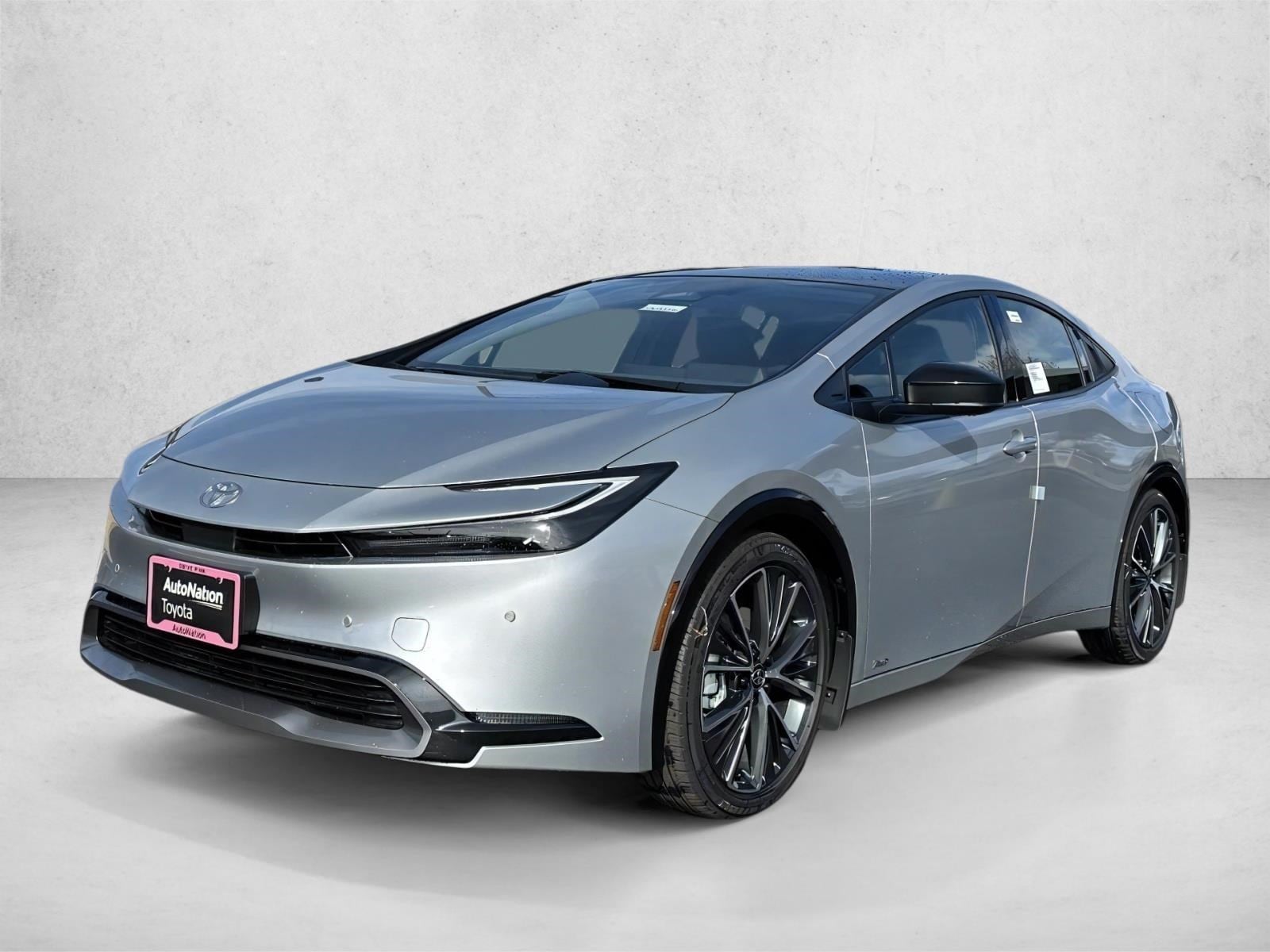 2026 Toyota Prius XLE's photo