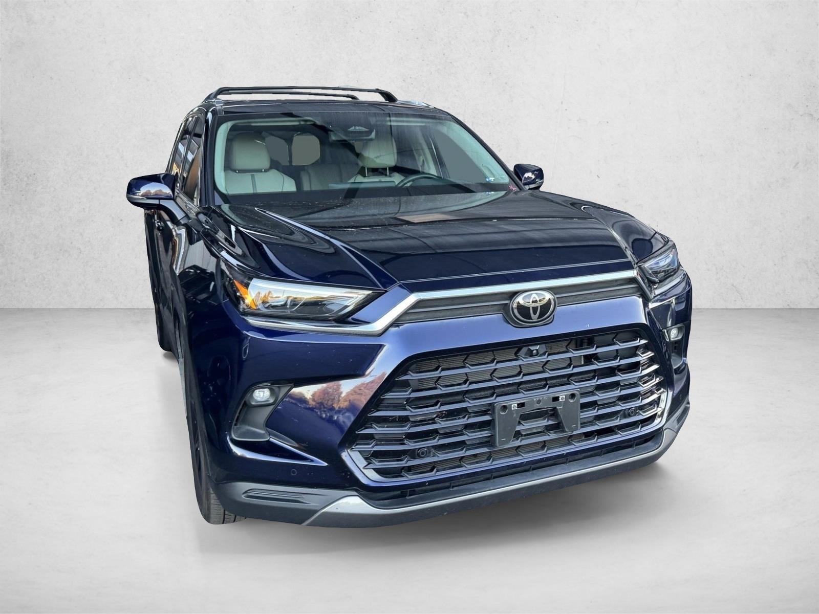 2024 Toyota Grand Highlander Platinum photo 3
